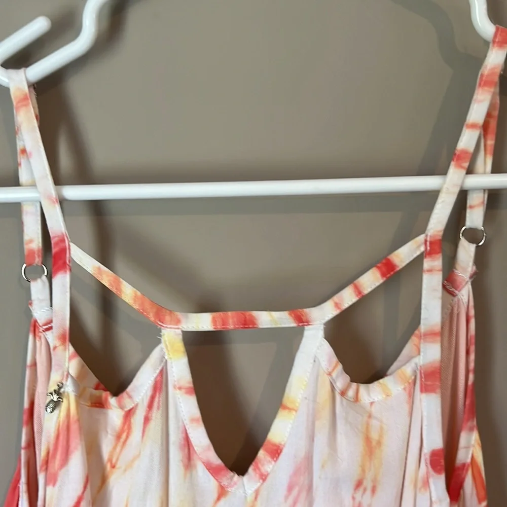 Super cute Pineapple brand Sundress - Picture 2 of 4